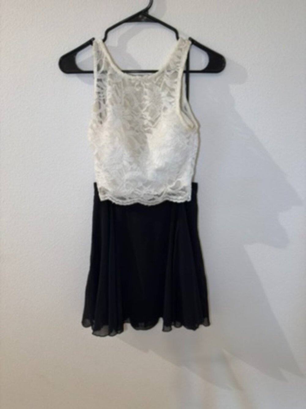 Jodi Kristopher White Lace Crop Top & Black A-Line Skirt Set (Size 3)